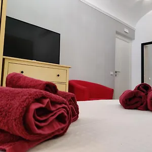domus-vittoria-apartment-colosseo-termini.it-romehotels.com/