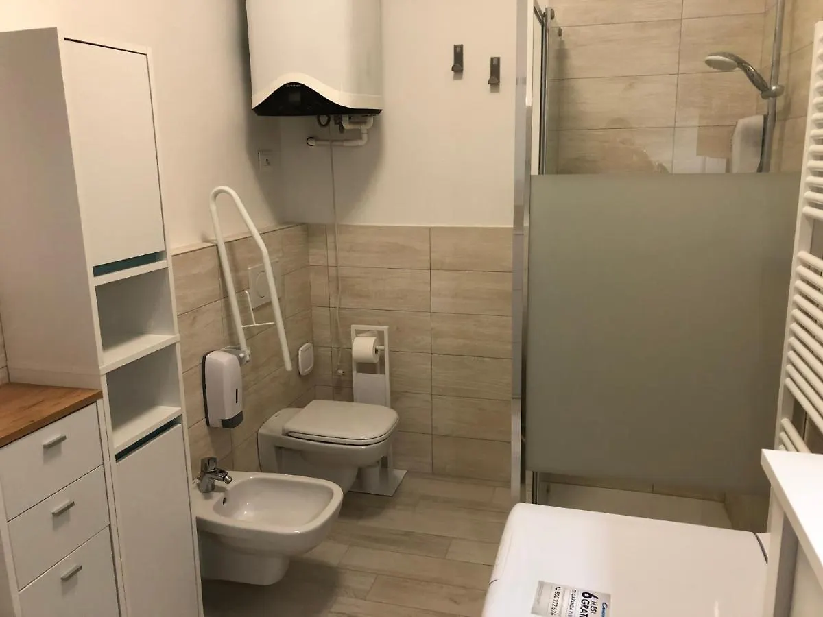 Appartamento House Apartment Tabe Centro Bolonia 0*,  Italia